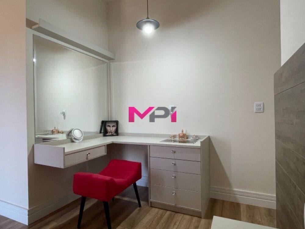 Casa de Condomínio à venda com 3 quartos, 291m² - Foto 4