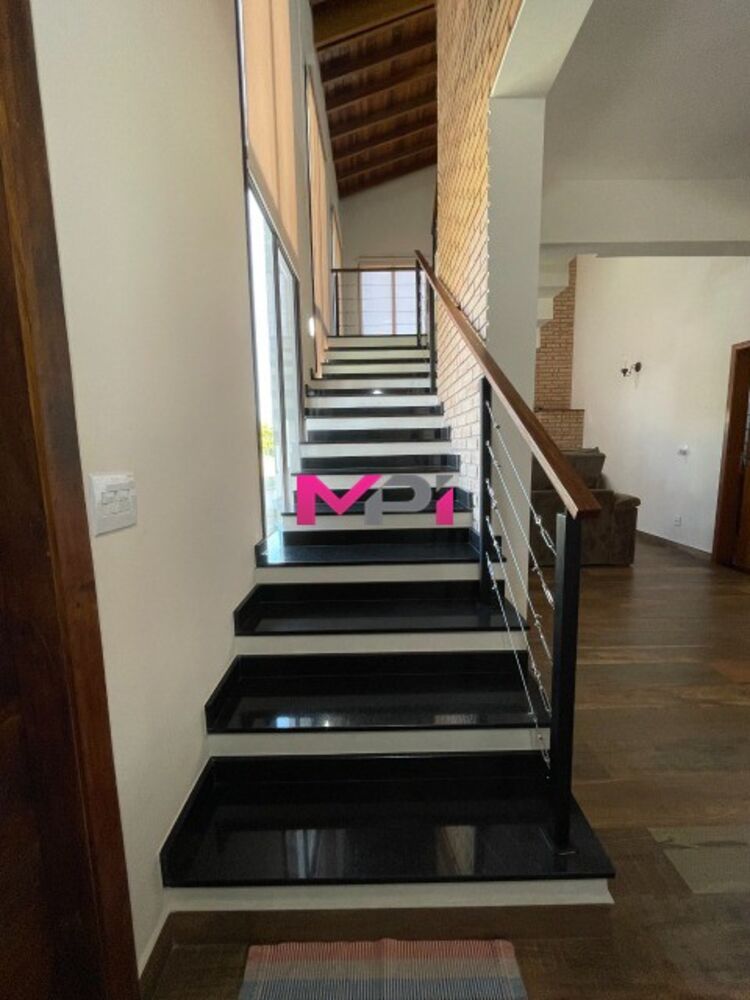 Casa de Condomínio à venda com 3 quartos, 291m² - Foto 3