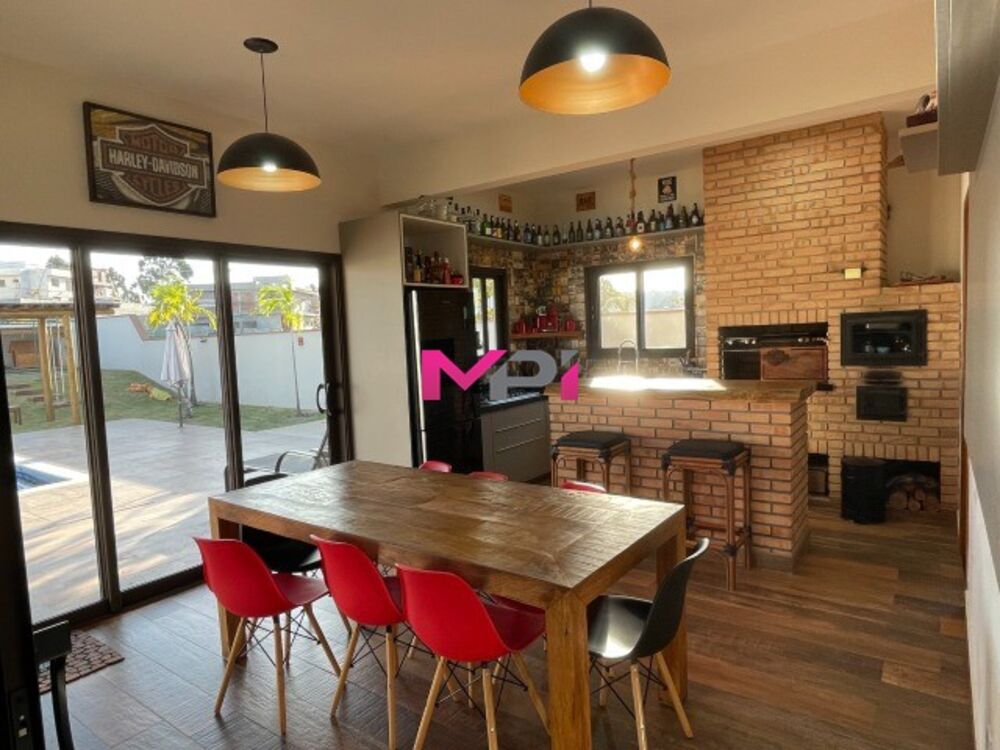 Casa de Condomínio à venda com 3 quartos, 291m² - Foto 2