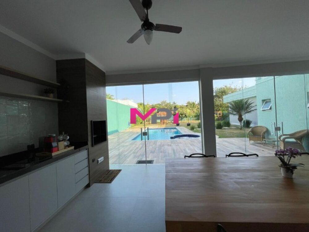 Casa de Condomínio à venda com 4 quartos, 278m² - Foto 4