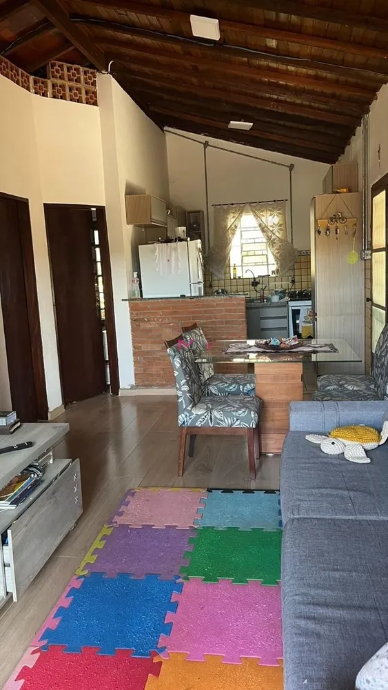 Chácara, 3 quartos, 1125 m² - Foto 1