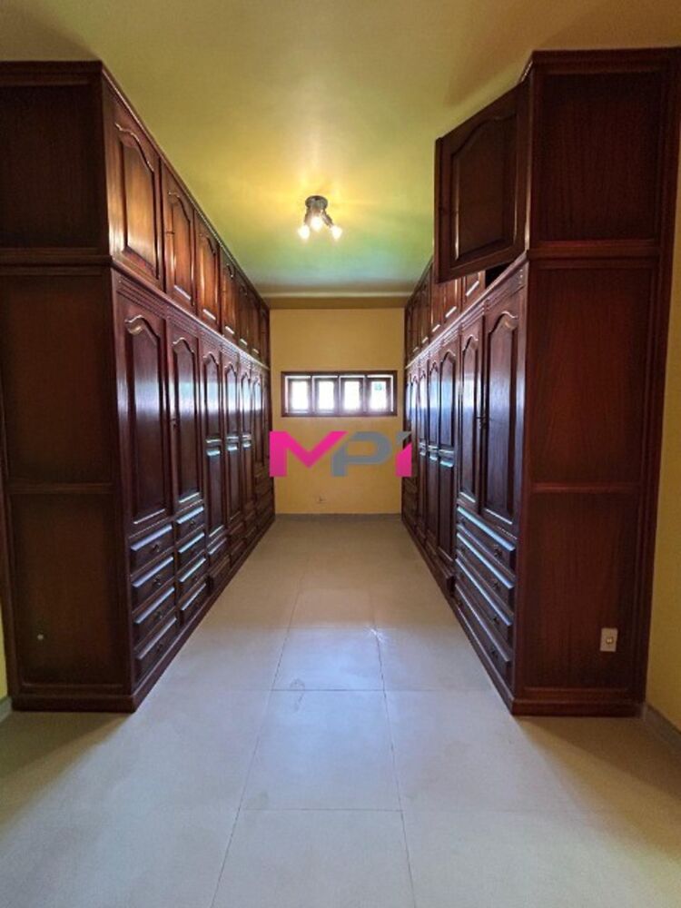 Casa de Condomínio à venda com 5 quartos, 450m² - Foto 11