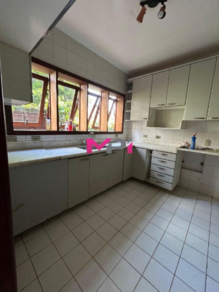 Casa de Condomínio à venda com 5 quartos, 450m² - Foto 4
