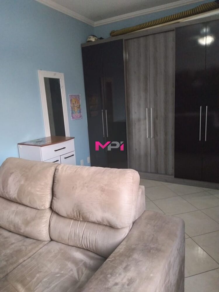 Sobrado à venda com 2 quartos, 250m² - Foto 3