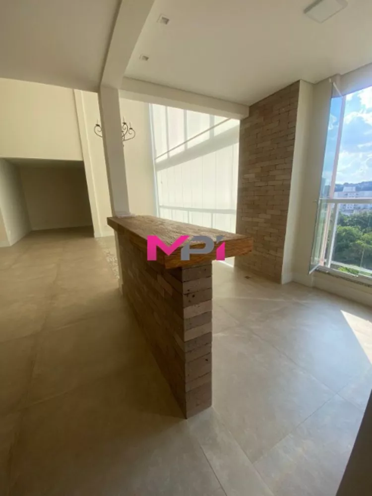 Apartamento para alugar com 2 quartos, 189m² - Foto 4