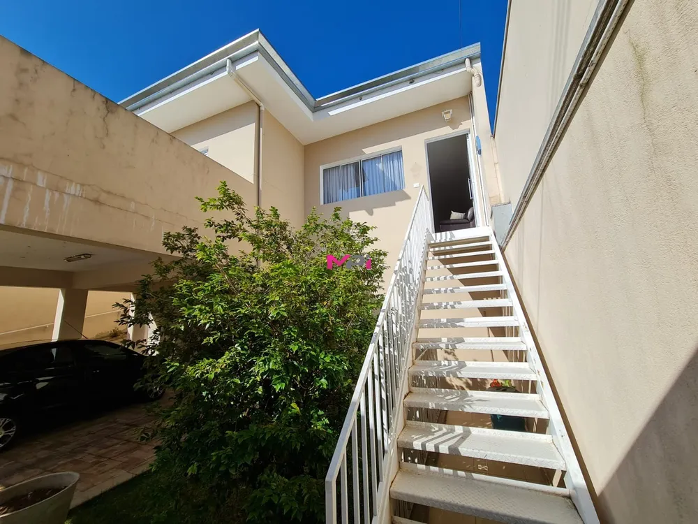 Casa, 3 quartos, 200 m² - Foto 1