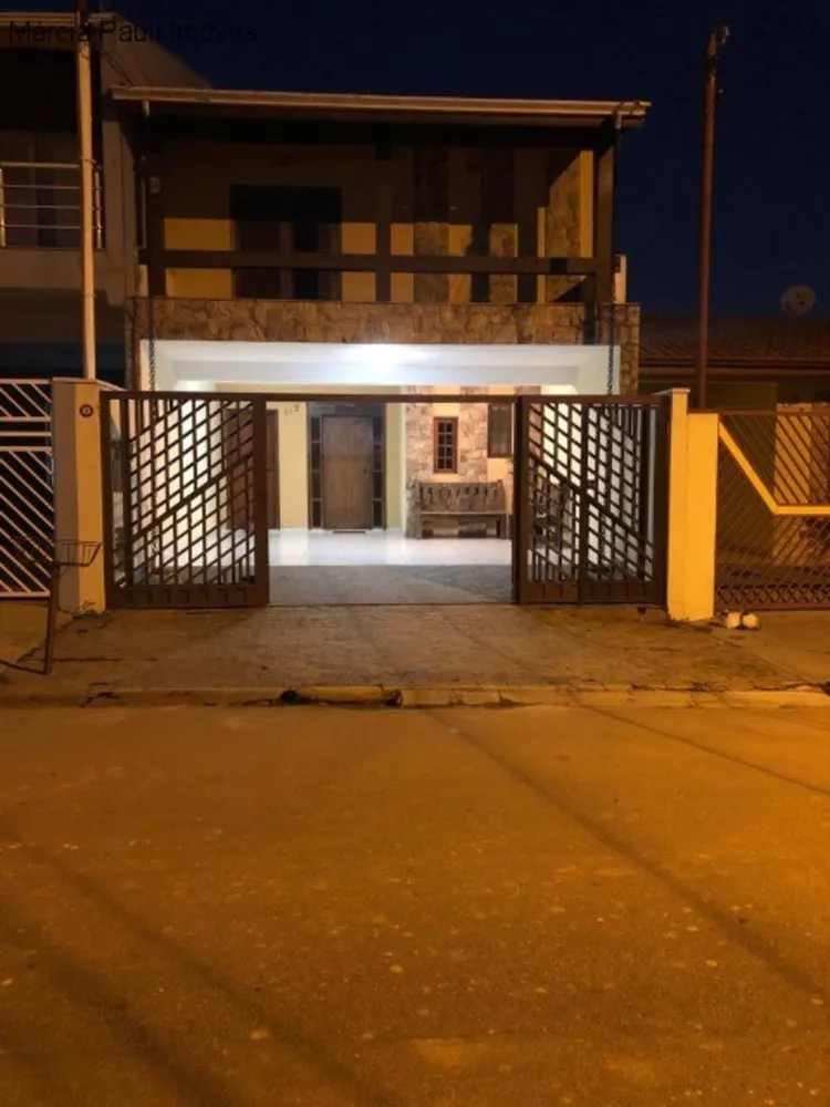Sobrado, 3 quartos, 219 m² - Foto 2
