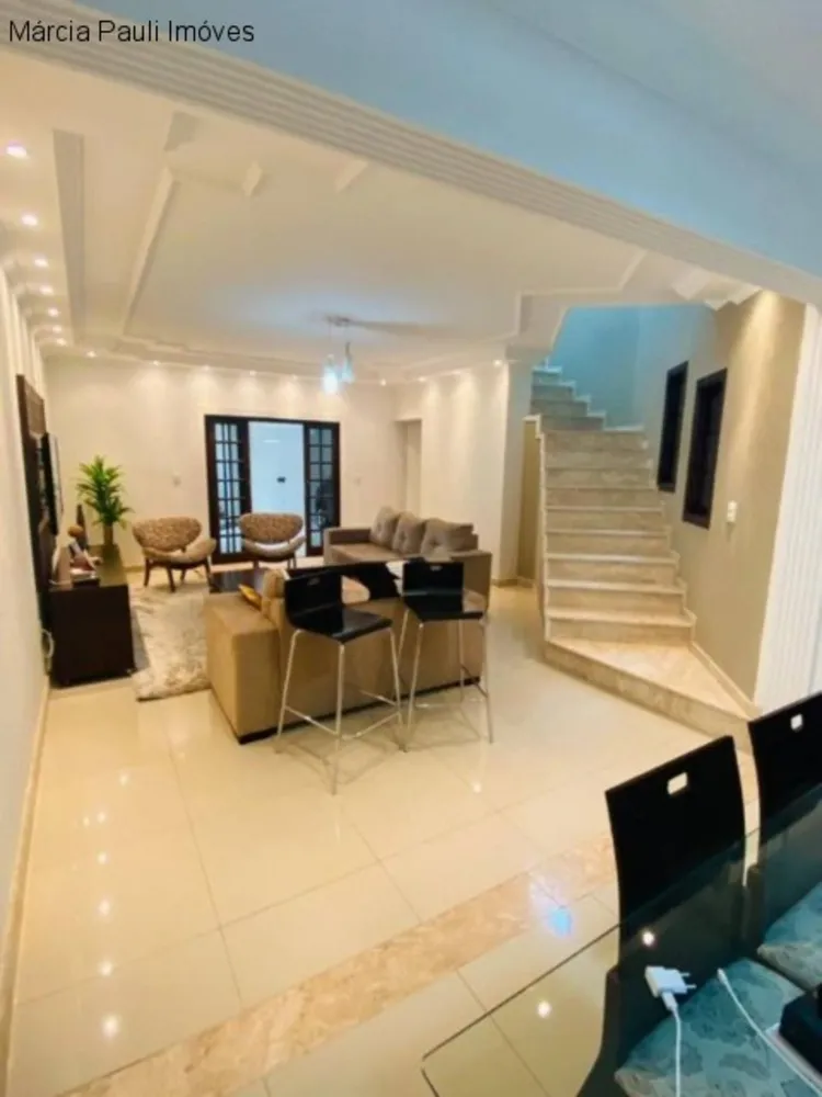 Sobrado, 3 quartos, 350 m² - Foto 1