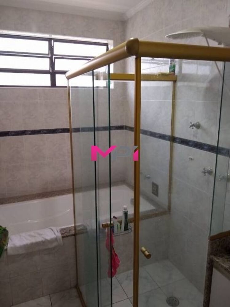 Sobrado, 4 quartos, 372 m² - Foto 1