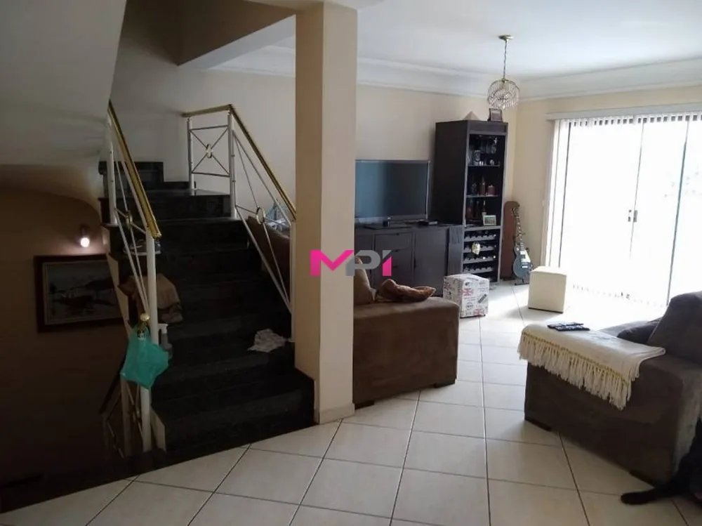 Sobrado, 4 quartos, 372 m² - Foto 2