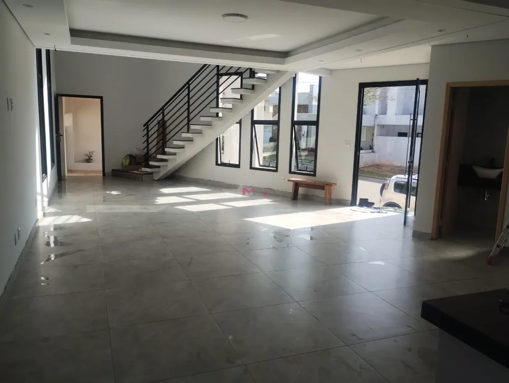 Casa, 3 quartos, 216 m² - Foto 1