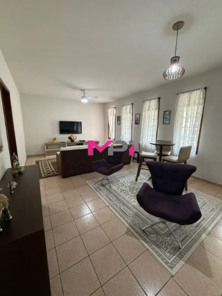 Casa, 3 quartos, 174 m² - Foto 1