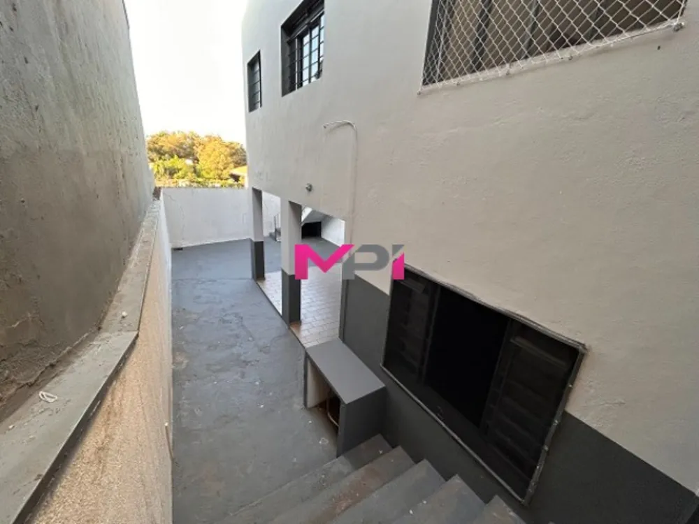 Casa, 3 quartos, 196 m² - Foto 1