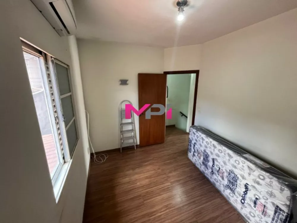 Casa à venda com 3 quartos, 167m² - Foto 11