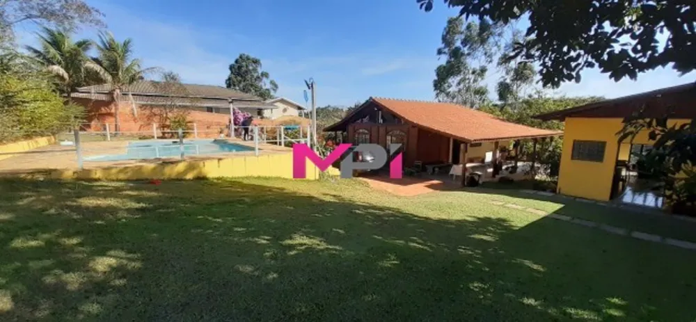 Casa, 3 quartos, 200 m² - Foto 2