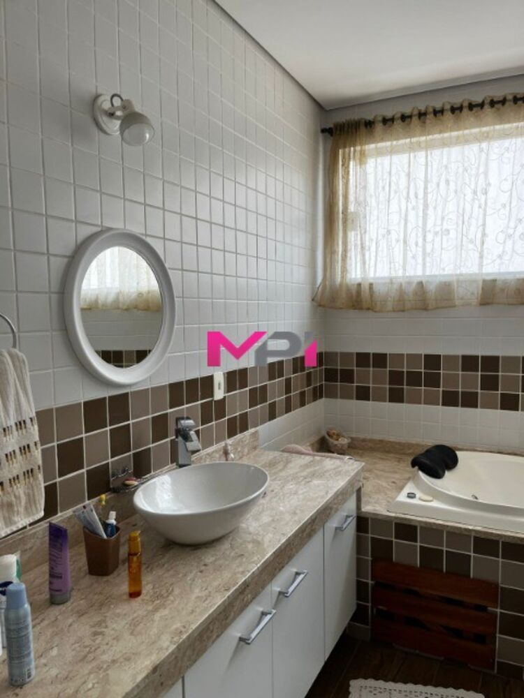 Casa de Condomínio à venda com 3 quartos, 272m² - Foto 8