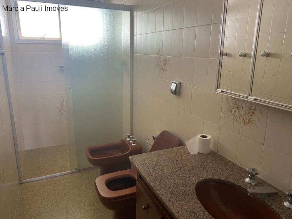 Apartamento à venda com 3 quartos, 198m² - Foto 2