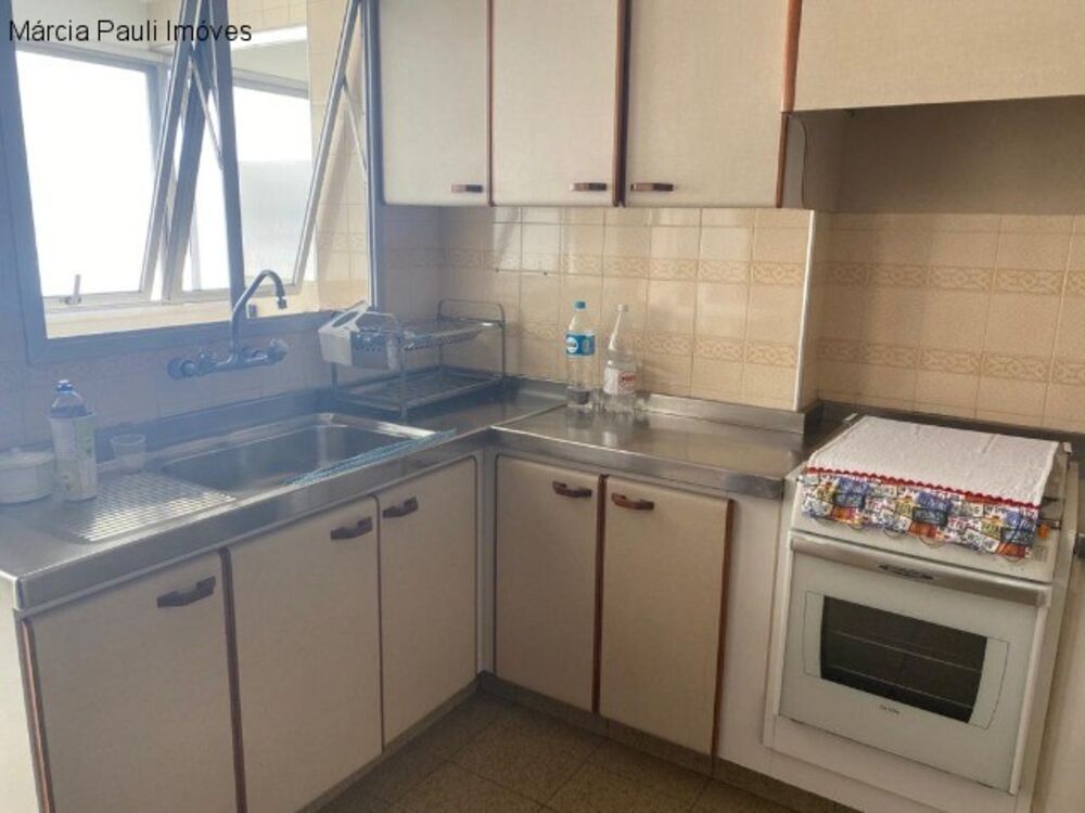 Apartamento à venda com 3 quartos, 198m² - Foto 1