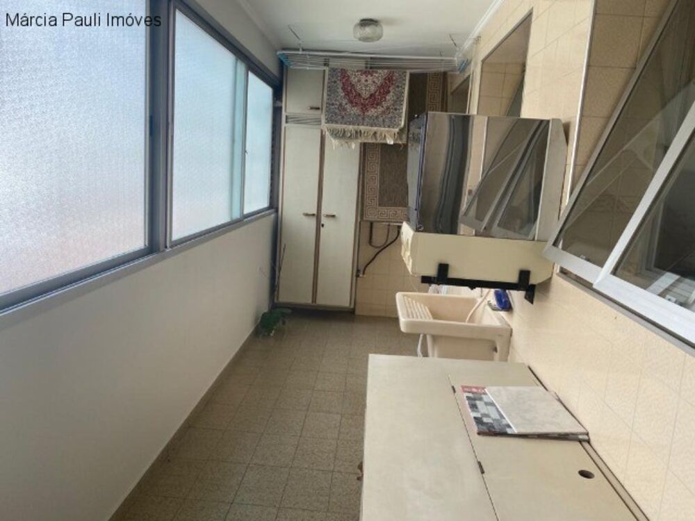 Apartamento à venda com 3 quartos, 198m² - Foto 3