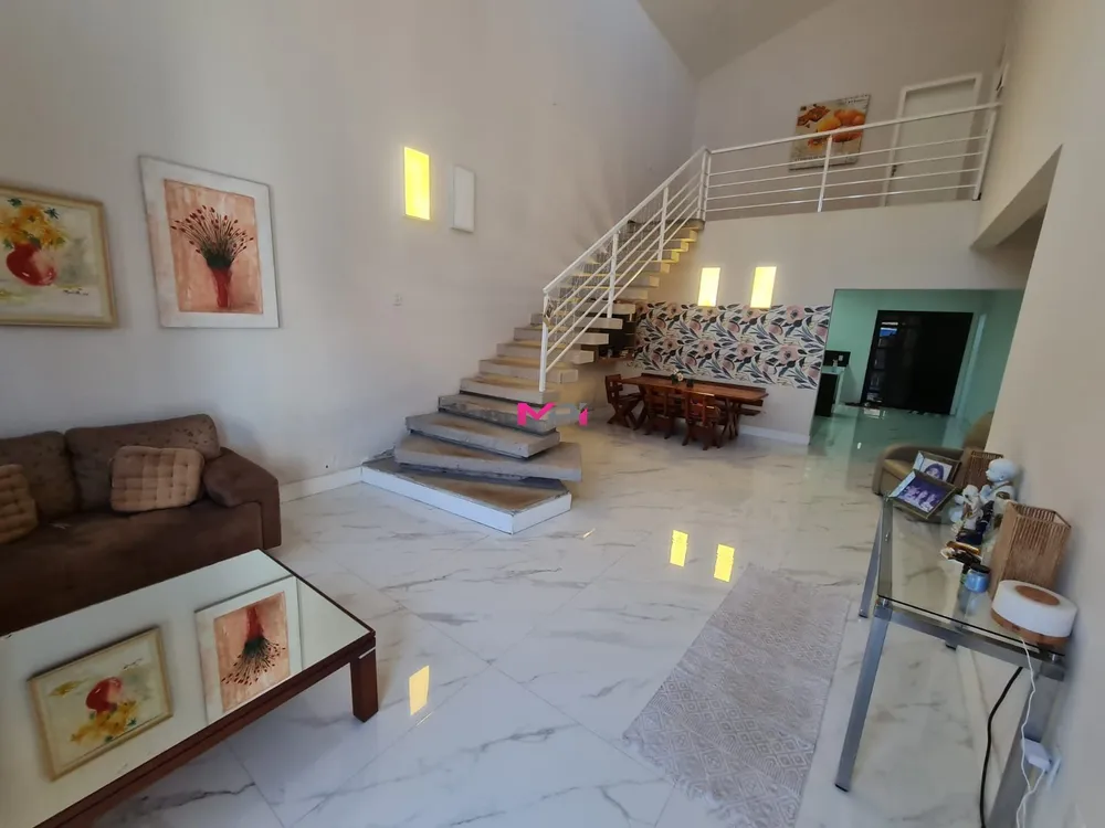 Sobrado, 3 quartos, 270 m² - Foto 2