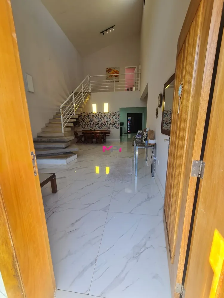 Sobrado, 3 quartos, 270 m² - Foto 1