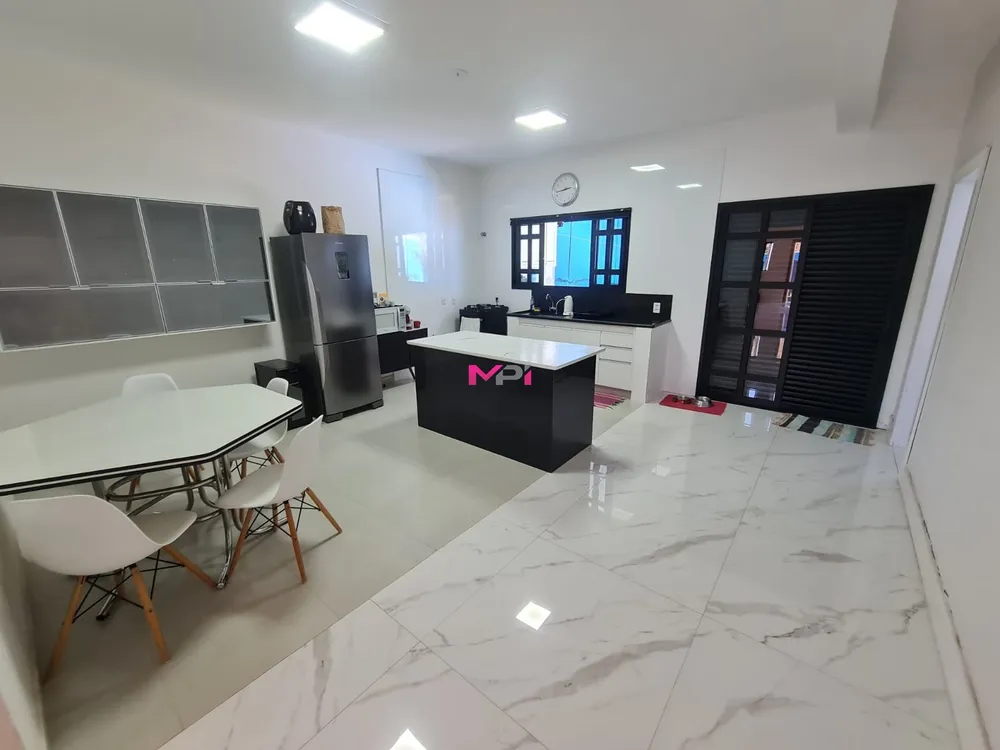 Sobrado, 3 quartos, 270 m² - Foto 12