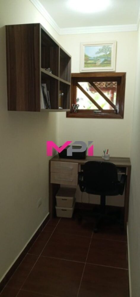 Chácara à venda com 3 quartos, 196m² - Foto 9
