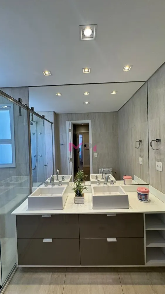Apartamento, 3 quartos, 155 m² - Foto 1