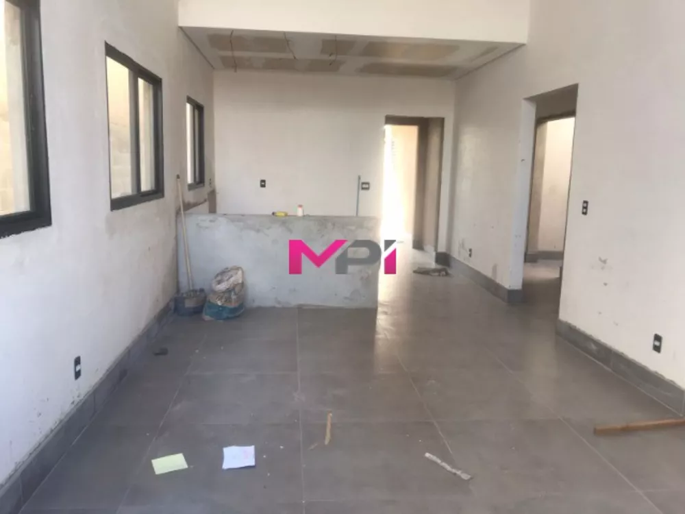 Casa à venda com 3 quartos, 126m² - Foto 4