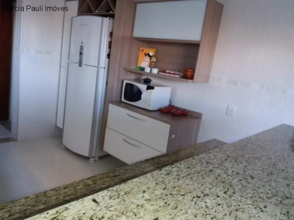 Casa de Condomínio à venda com 3 quartos, 247m² - Foto 2