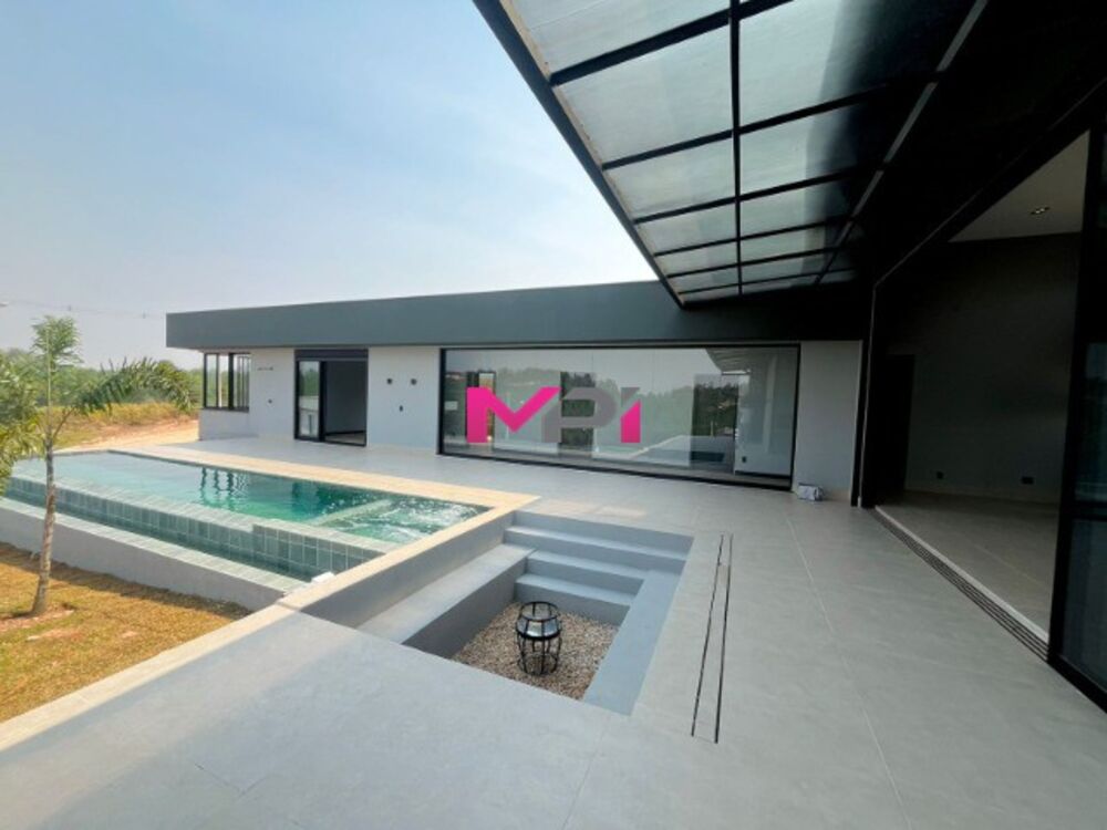 Casa de Condomínio à venda com 4 quartos, 255m² - Foto 3