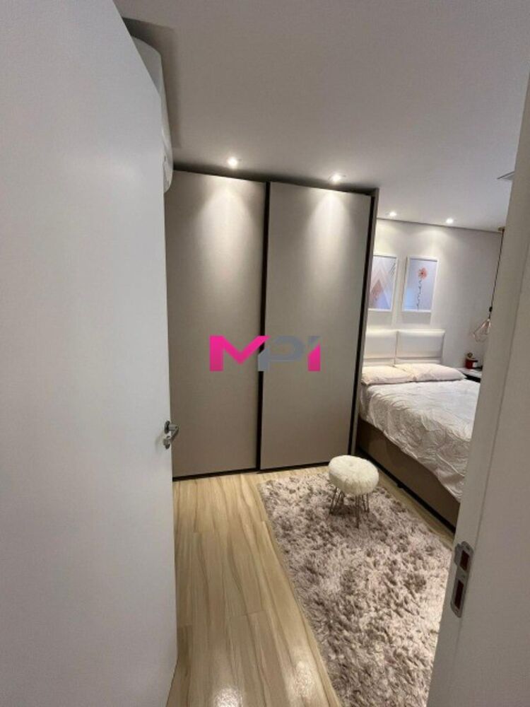 Apartamento à venda com 2 quartos, 66m² - Foto 17