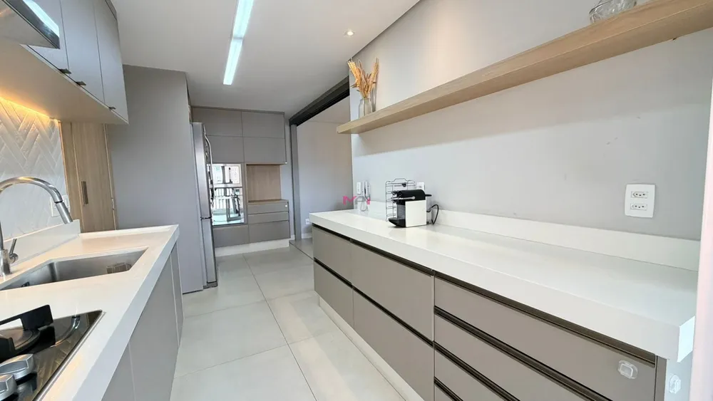 Apartamento, 3 quartos, 145 m² - Foto 2