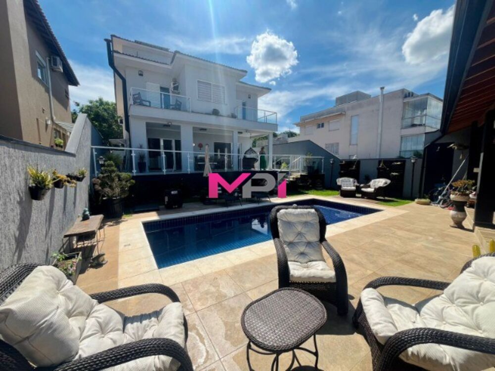 Casa de Condomínio à venda com 4 quartos, 318m² - Foto 10