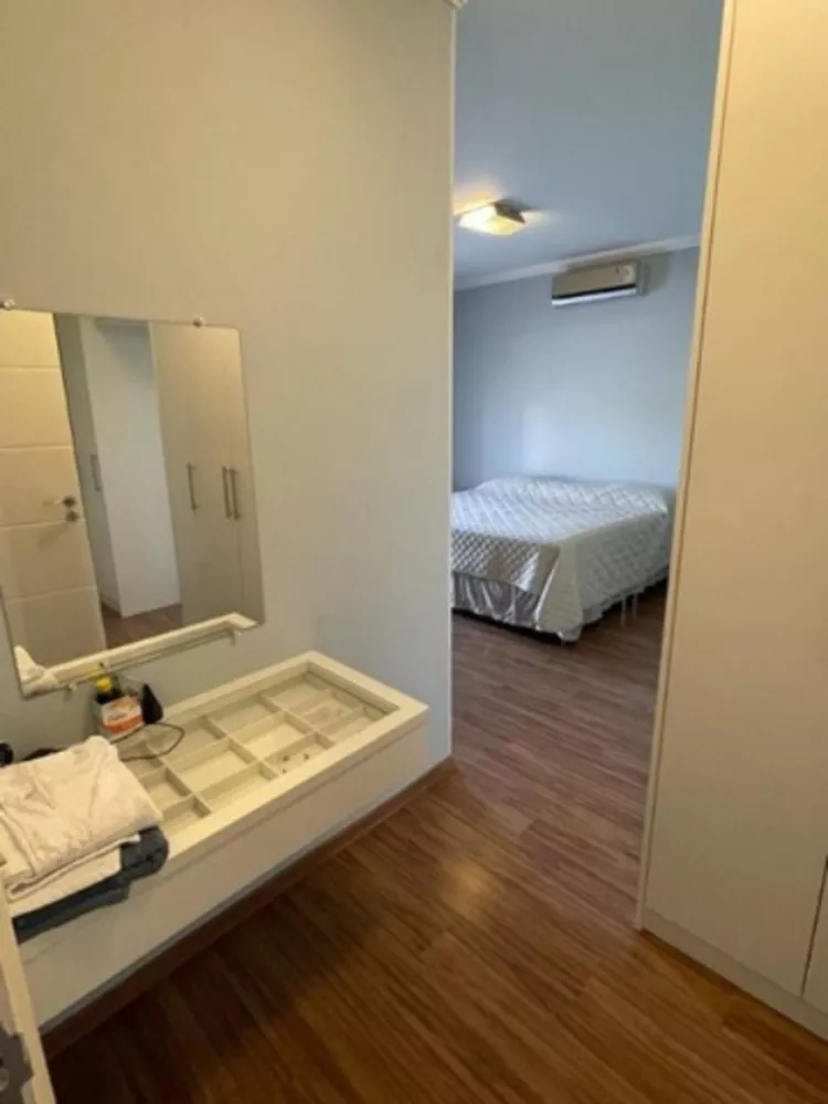 Casa à venda com 3 quartos, 800m² - Foto 7