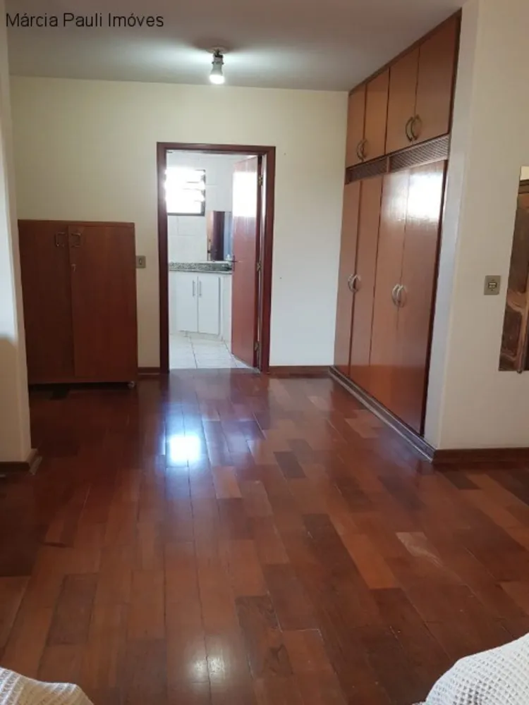 Sobrado, 3 quartos, 303 m² - Foto 1