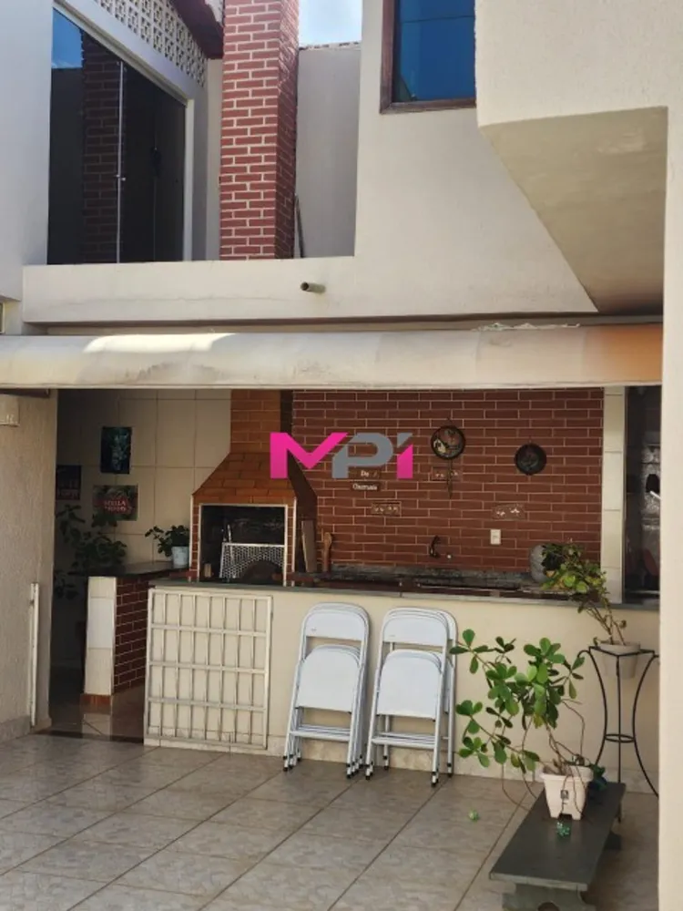 Sobrado, 3 quartos, 313 m² - Foto 2