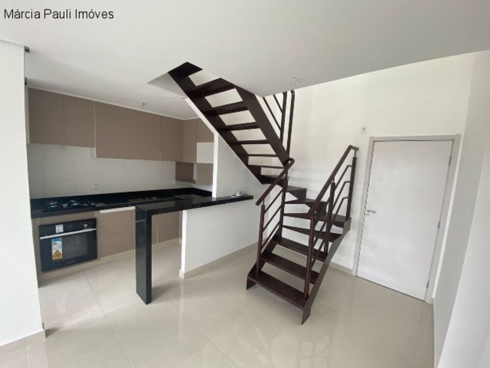 Apartamento à venda com 2 quartos, 109m² - Foto 1