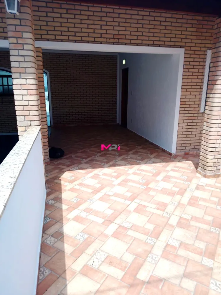 Casa, 3 quartos, 320 m² - Foto 1