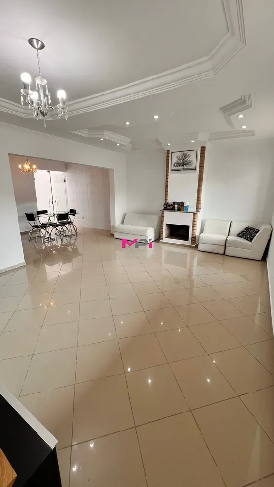 Casa, 3 quartos, 320 m² - Foto 4