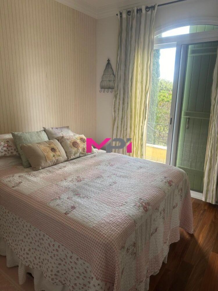 Casa de Condomínio à venda com 4 quartos, 300m² - Foto 12