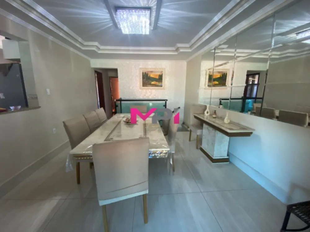 Sobrado, 4 quartos, 250 m² - Foto 1