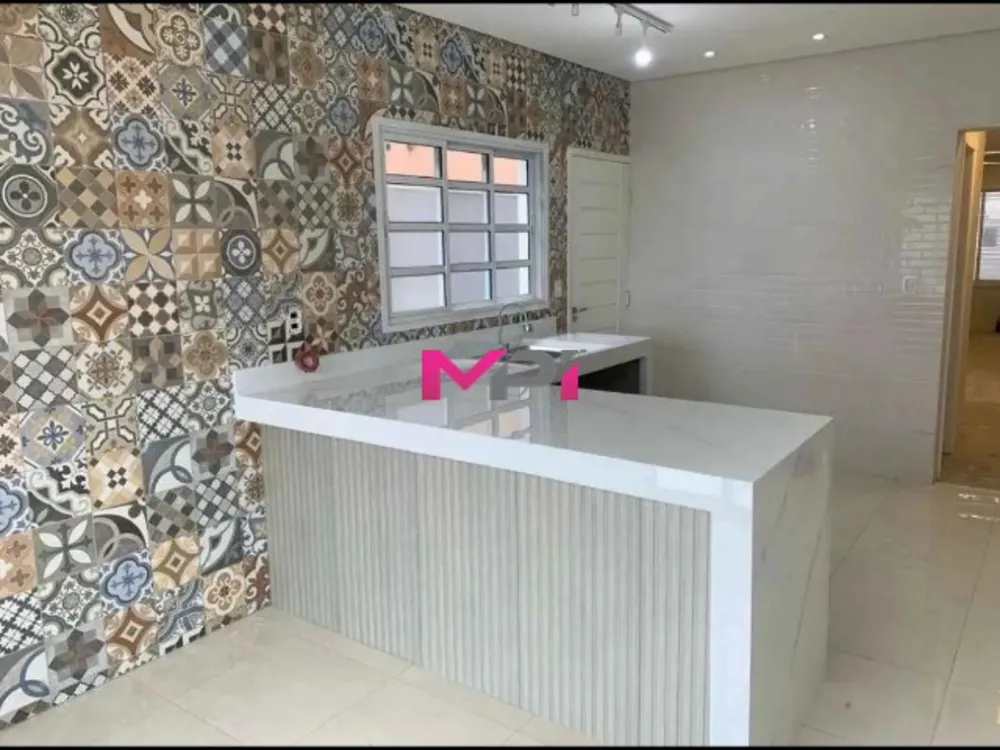 Sobrado, 3 quartos, 256 m² - Foto 1