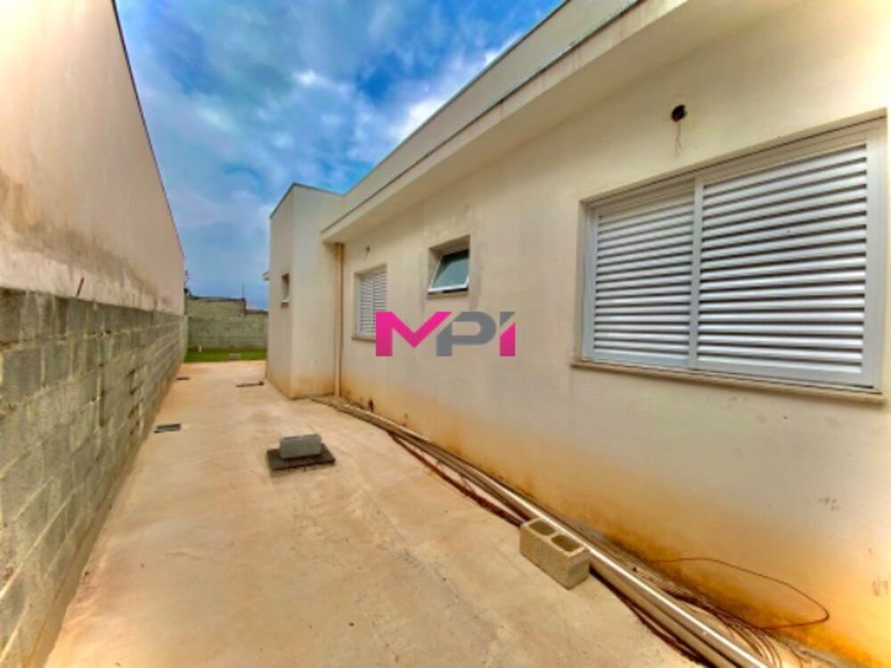 Casa de Condomínio à venda com 3 quartos, 450m² - Foto 2