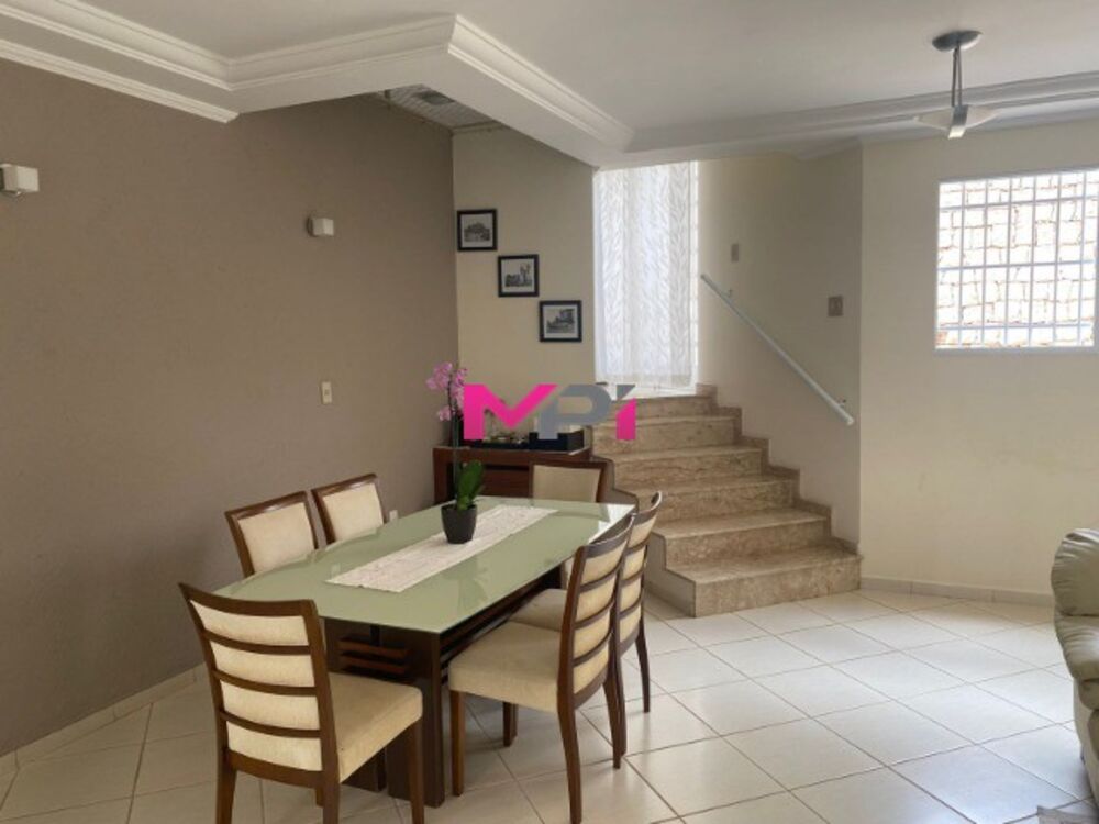 Sobrado, 3 quartos, 230 m² - Foto 2