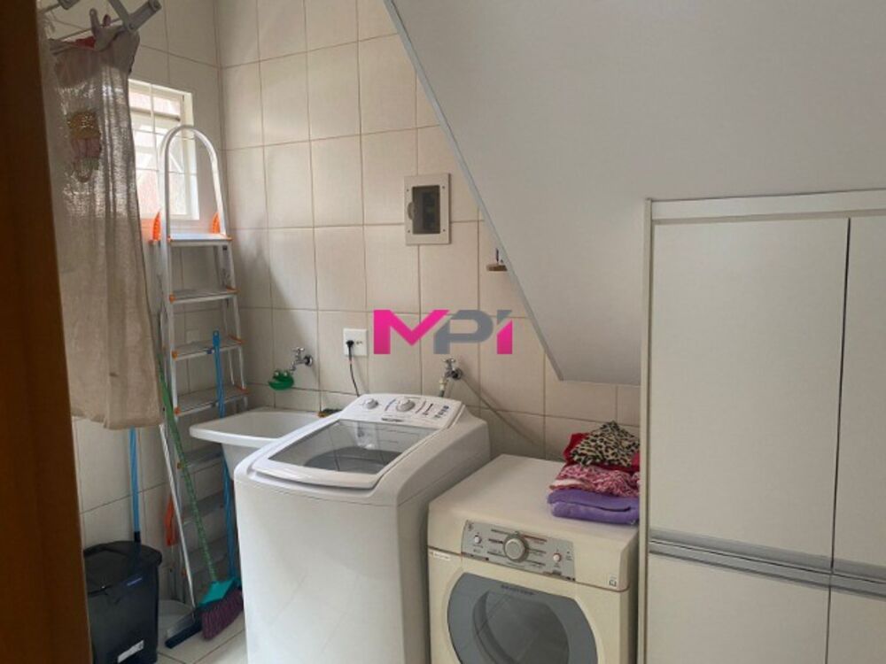 Sobrado, 3 quartos, 230 m² - Foto 1