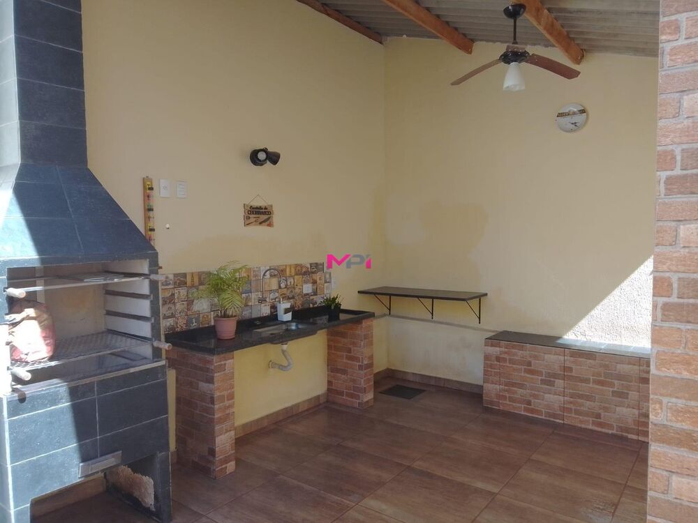 Casa, 3 quartos, 148 m² - Foto 2