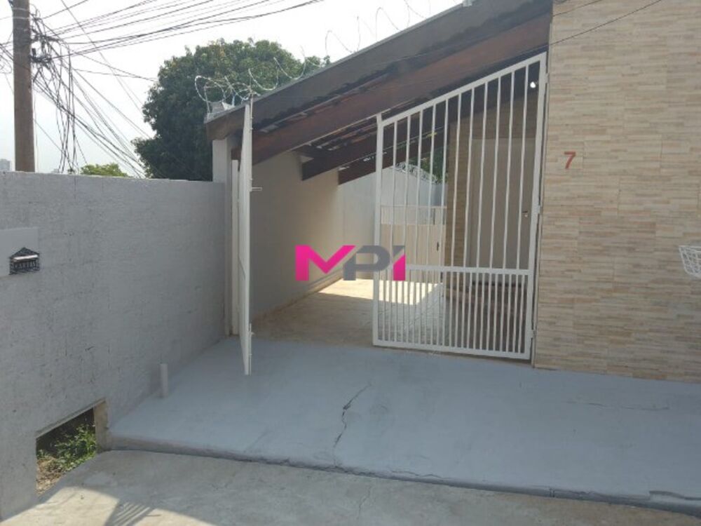 Casa à venda com 4 quartos, 167m² - Foto 2
