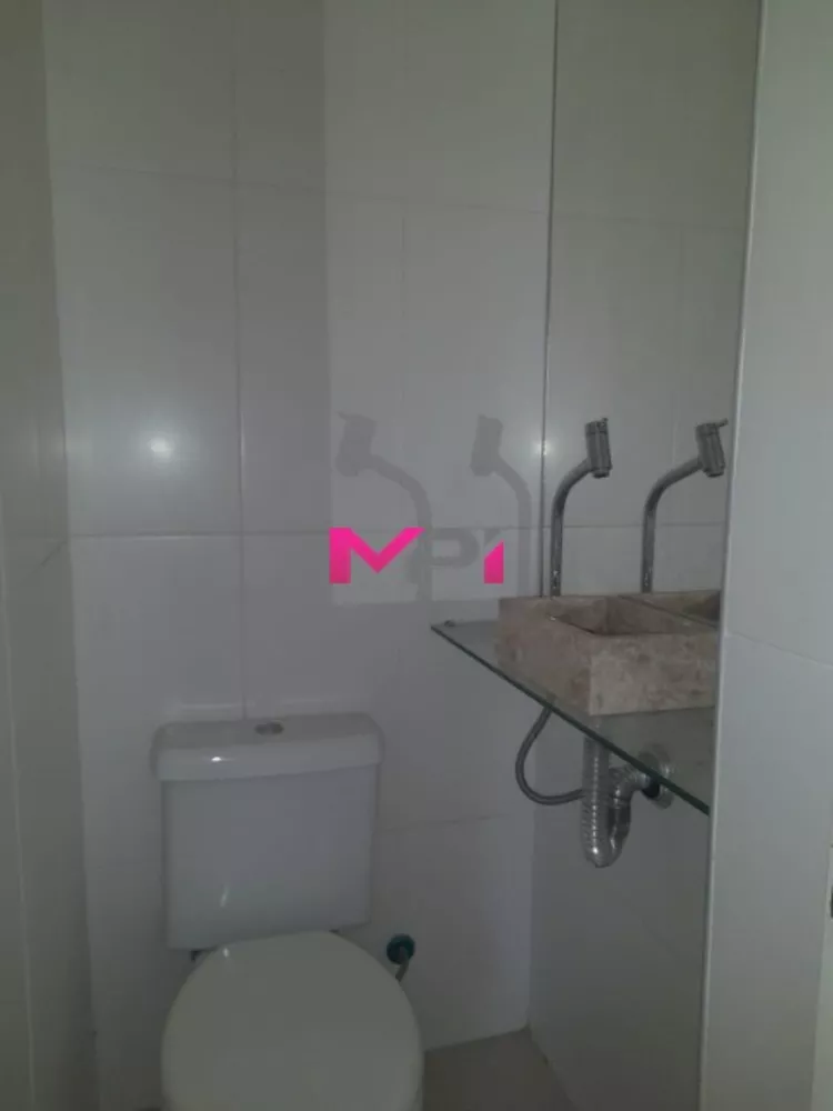 Apartamento para alugar com 3 quartos, 150m² - Foto 6