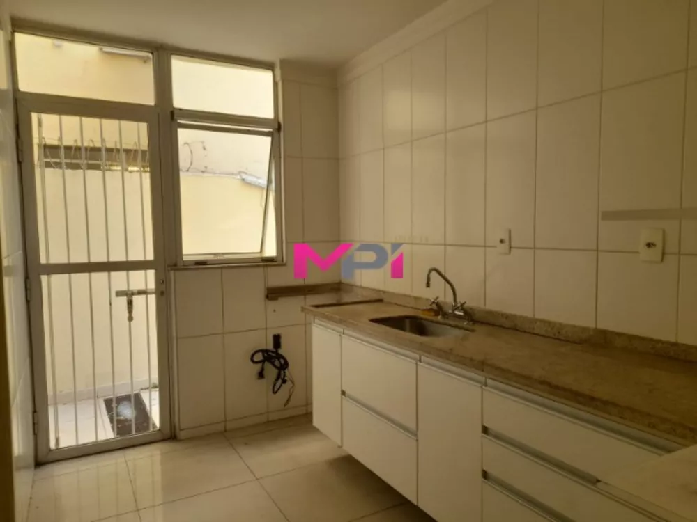 Apartamento para alugar com 3 quartos, 150m² - Foto 7